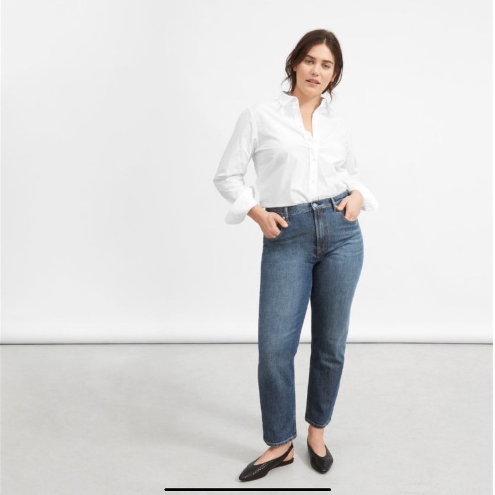 Classic High-Rise Straight Jeans in Medium Blue